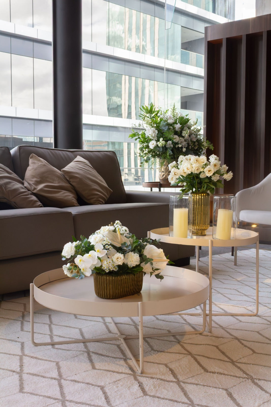 How to Send Flowers to Dubai Offices & High-Rise Buildings
